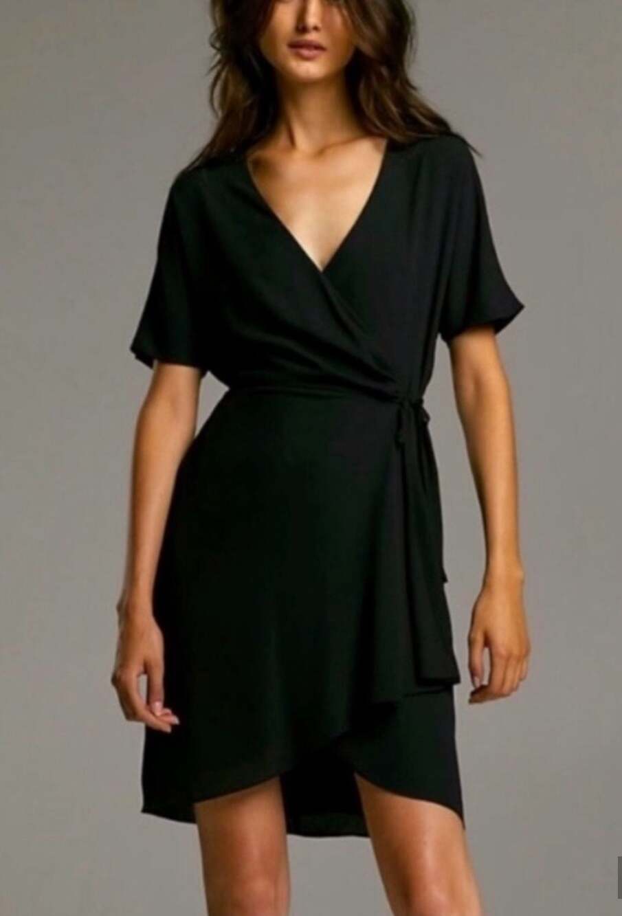 Babaton Black Short Sleeve V-Neck Wrap ChiffoMidi Dress Size M